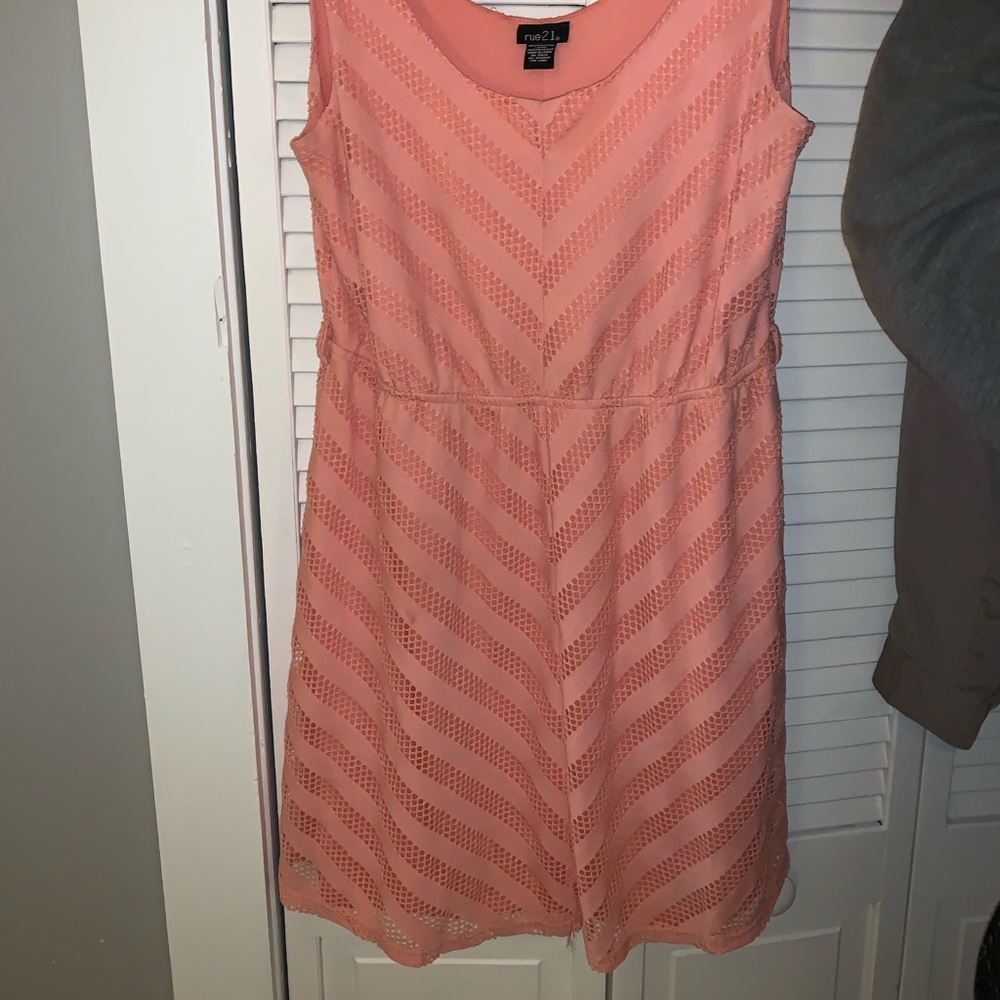 Dress - Picture 2 of 3